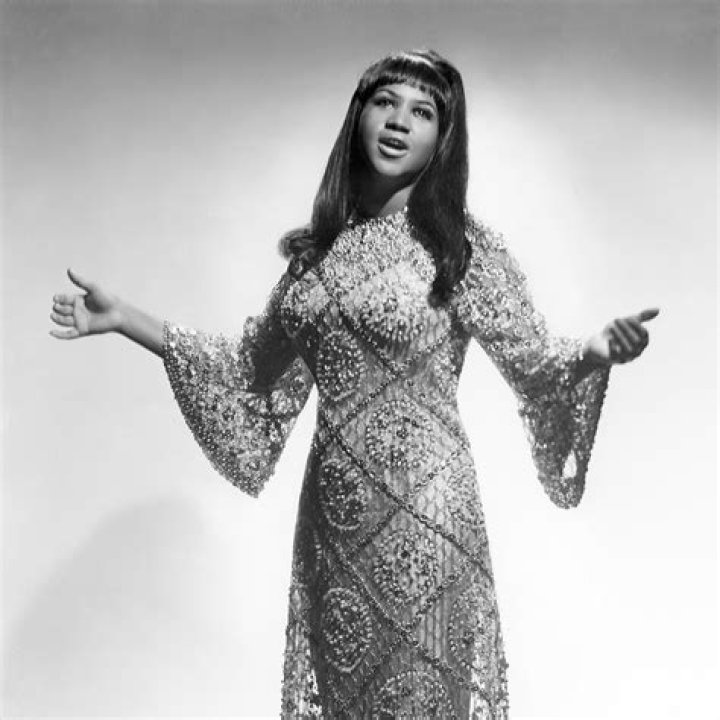 Aretha Franklin's Childhood Home Sells for 355k The Blast Breaking