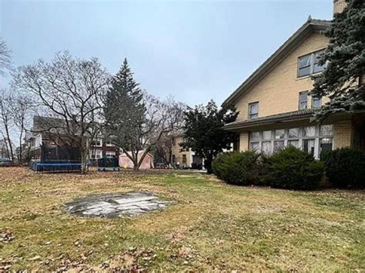 Aretha Franklin&rsquo;s Cherished Childhood Home in Detroit is Up For Sale