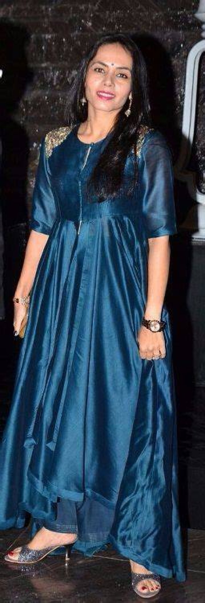 Avni Zaveri Images