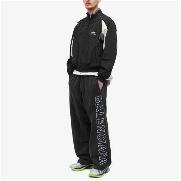 Balenciaga price Sport scene South Africa Balenciaga price Sport scene South Africa