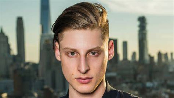 Ben Pasternak age
