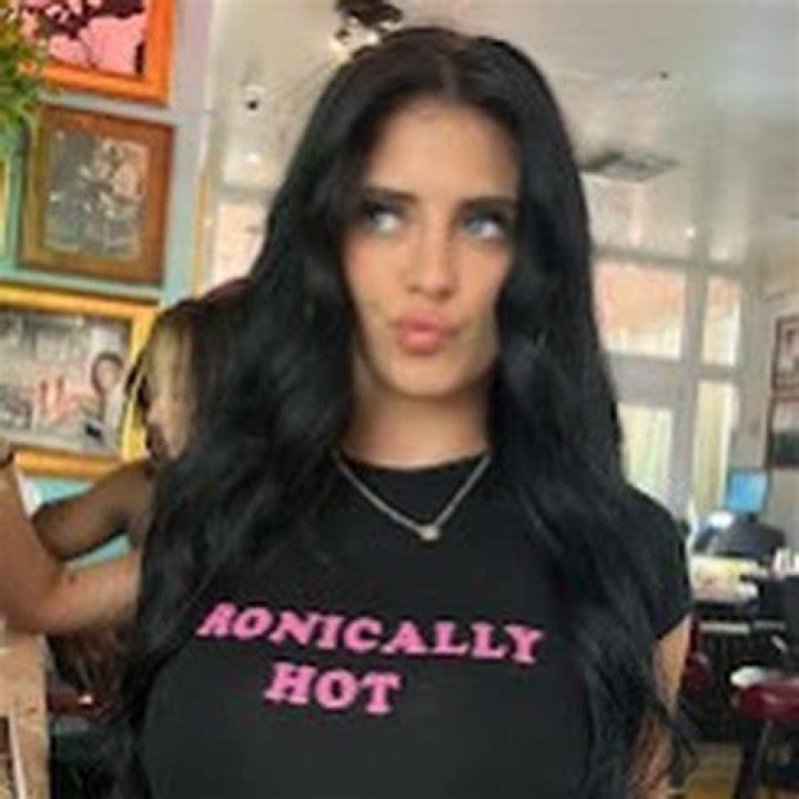 Camilla Araujo Em Portugu&ecirc;s YouTube