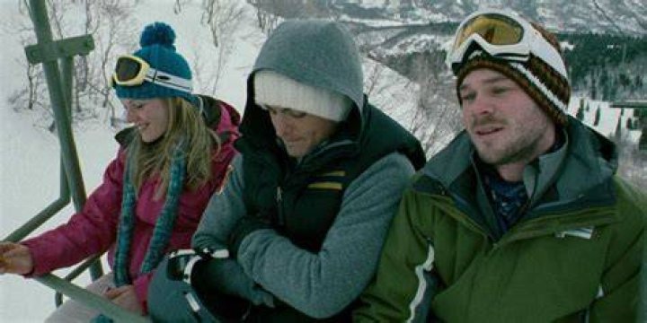 Dan (Kevin Zeger), Joe (Shawn Ashmore), and Parker (Emma Bell) stalking on the ski lift in Frozen