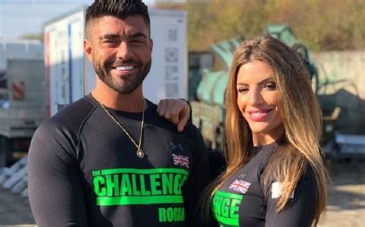 Dee and Rogan The Challenge_ War of the Worlds 2