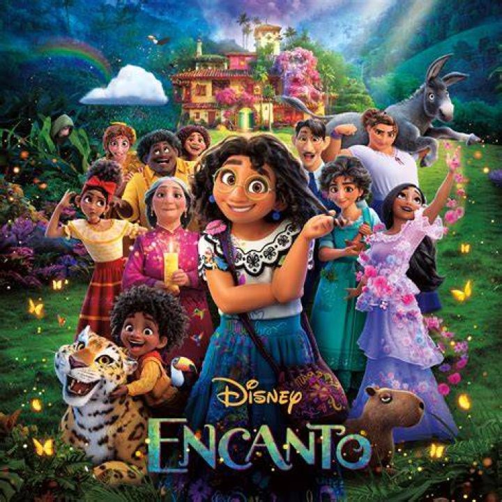 Encanto Dos Oruguitas Disney Spanish
