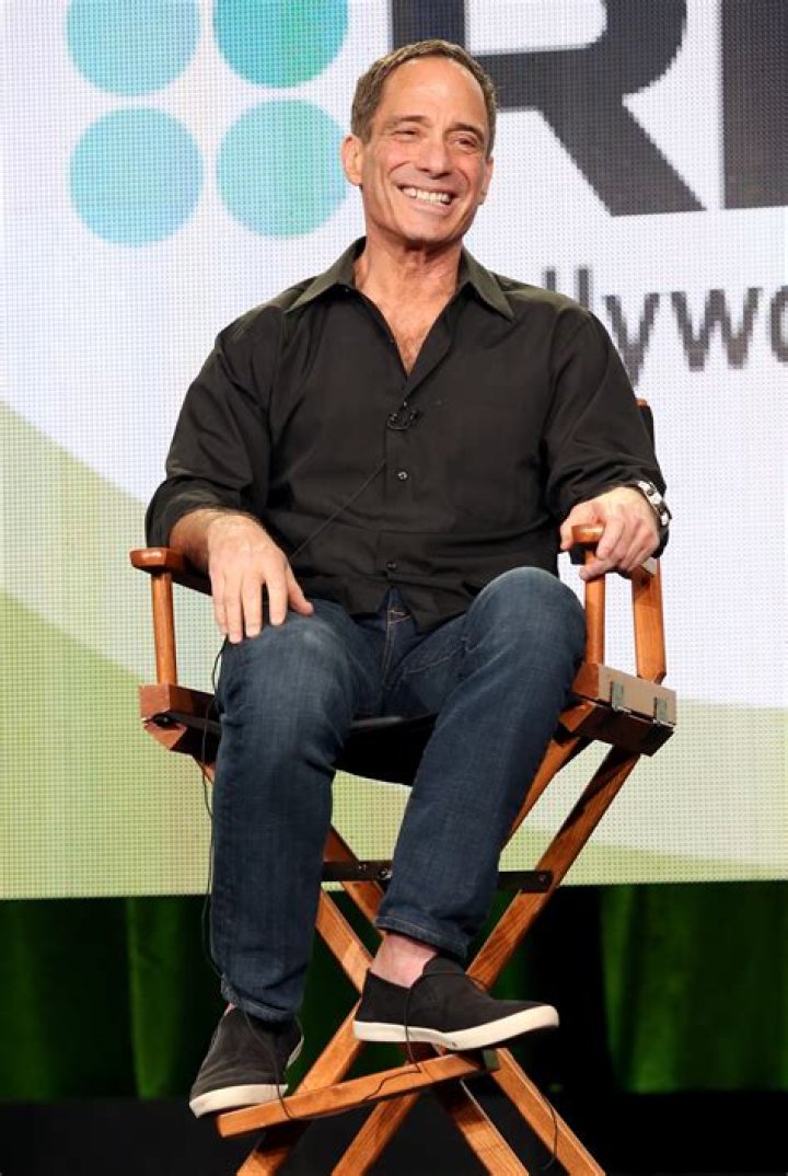 Harvey Levin height