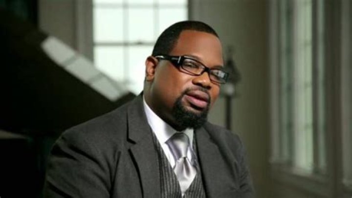 Hezekiah Walker feat. Marvin Sapp God Favors Me Live (Video, Lyrics