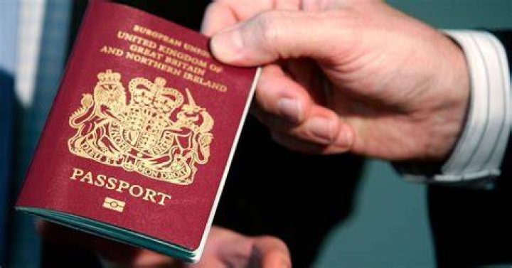 Holiday warning for Brits as disgusting new scam is catching out