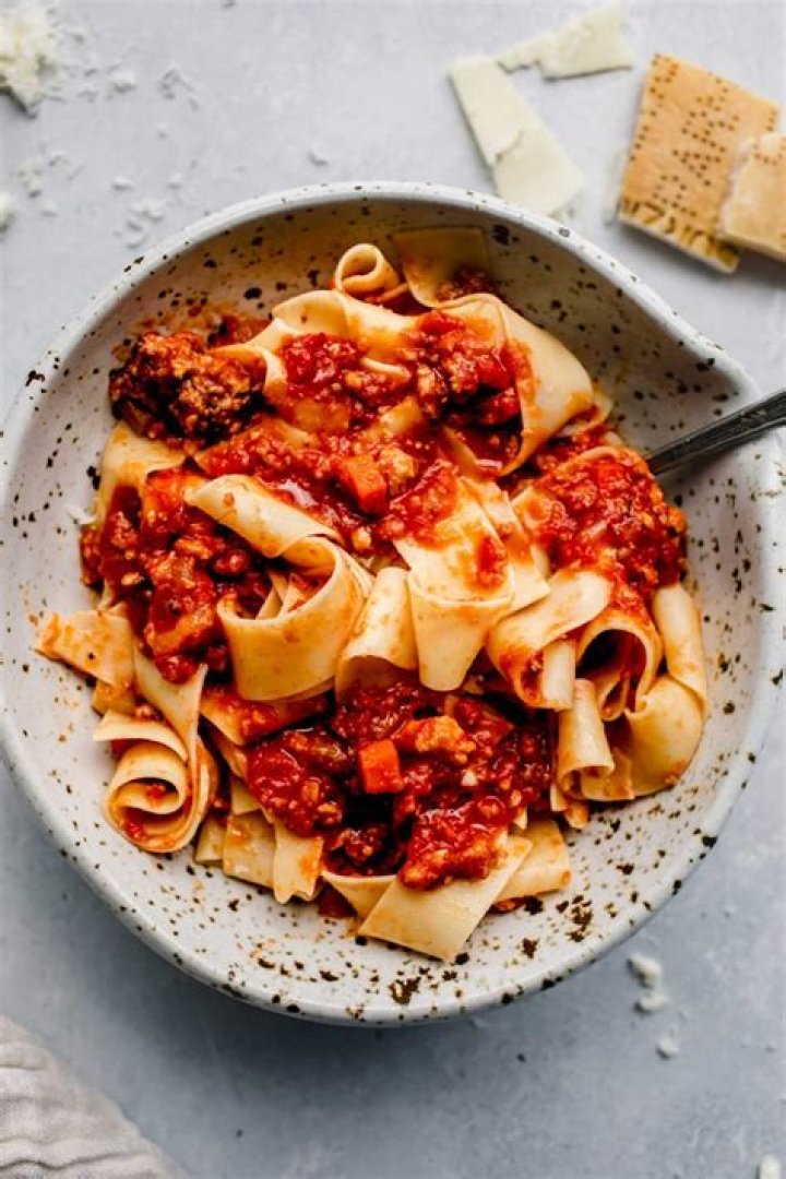 How do you thicken Bolognese sauce? How do you thicken Bolognese sauce?