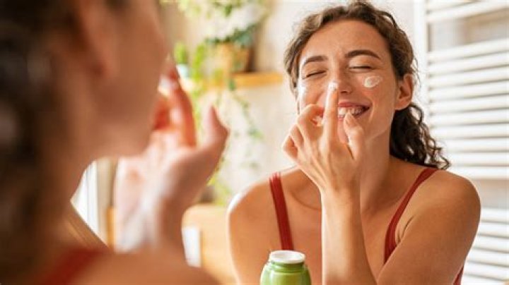 How Often Do You Really Need To Moisturize?