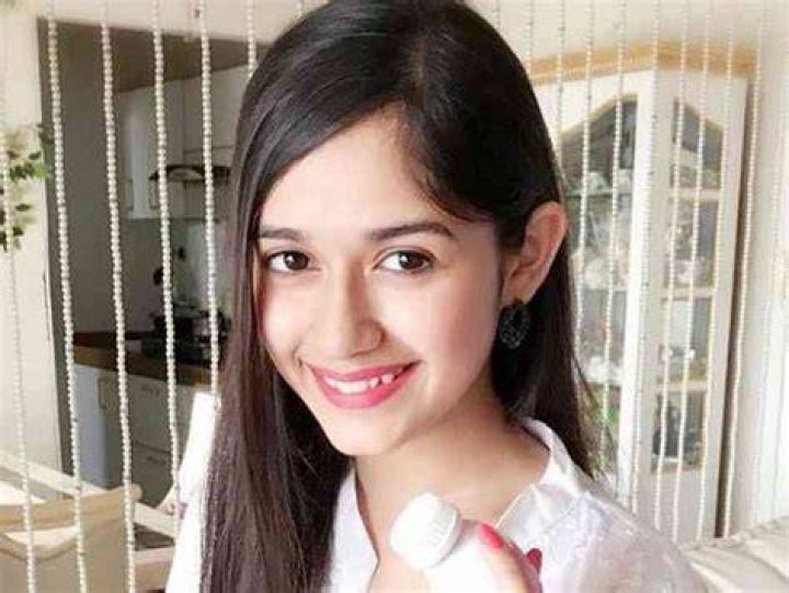 Jannat Zubair Rahmani Height, Affairs, Age, Net Worth, Bio and More