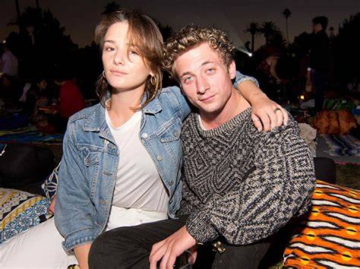 Jeremy Allen White, Wife Addison Timlin's Relationship Timeline