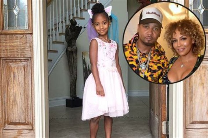 Juelz Santana with his daughter Bella Monroe James