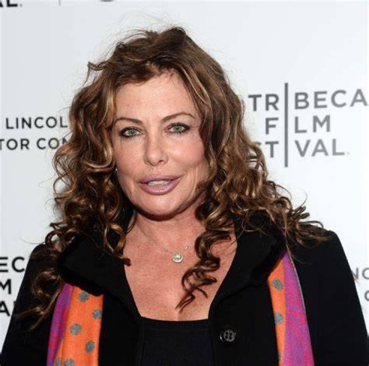 kelly lebrock pic