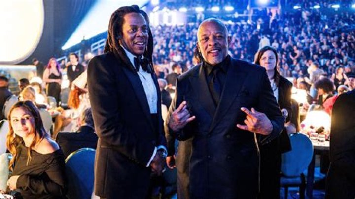 Lil Wayne gave Jay-Z his flowers Lil Wayne gave Jay-Z his flowers