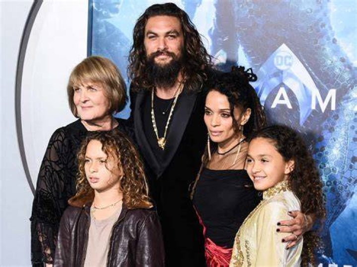 Lisa Bonet's net worth, age, children, spouse, height, ethnicity, career, profiles