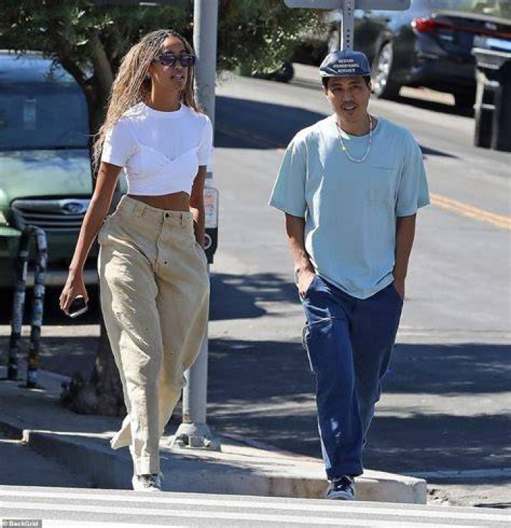 Malia Obama Partner: Exploring The Relationship And Insights