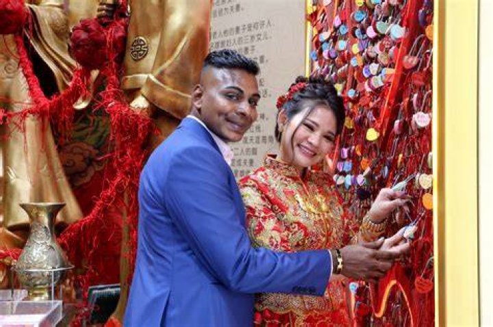 Married woman, chat, husband Married woman, chat, husband