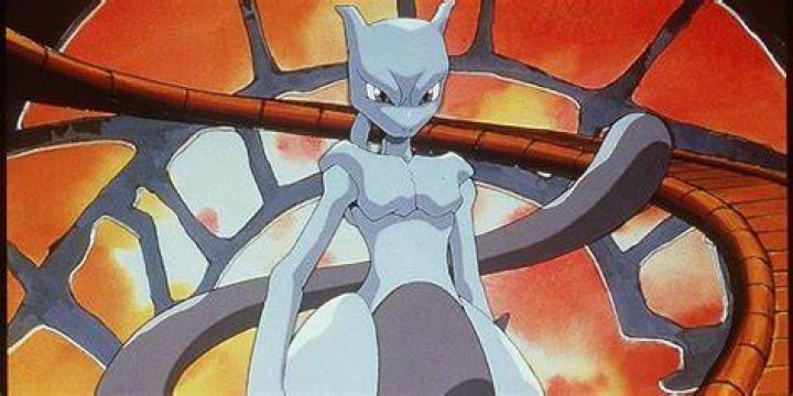Mewtwo look on menacingly
