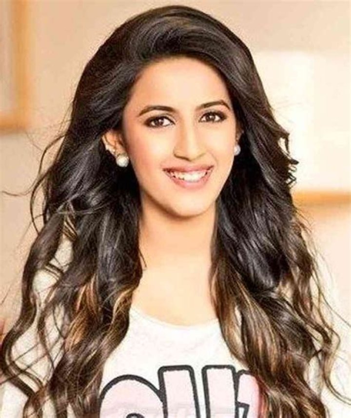 Niharika Konidela Age, Net Worth, Height, Affairs, Bio and More