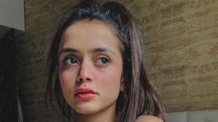 Niharika Tiwari Pic Download