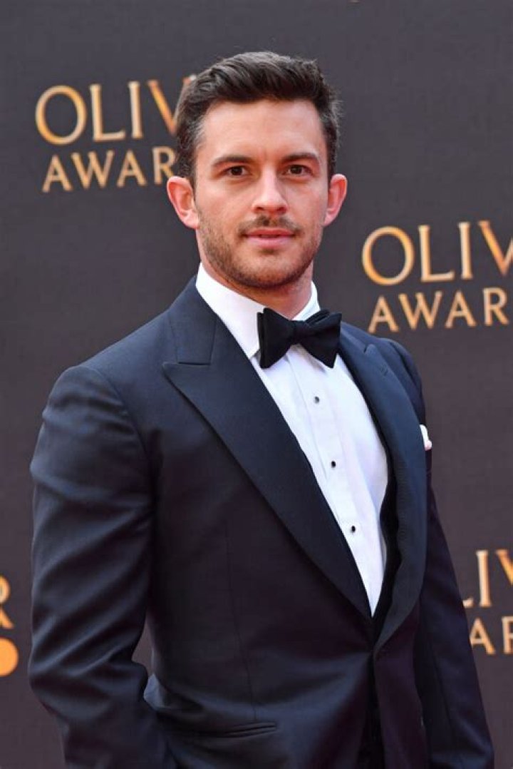 Photo Jonathan Bailey lors de la soir&eacute;e des Olivier Awards au Royal