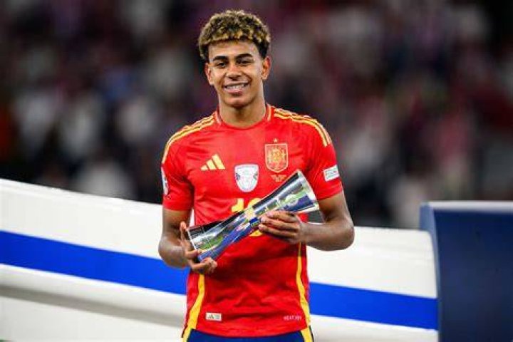 Profil Lamine Yamal, Pemain Muda Pencetak Rekor dari FC Barcelona
