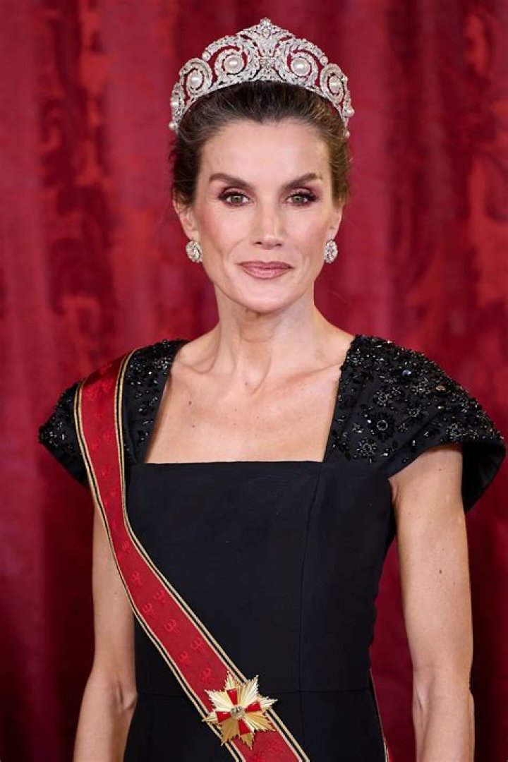Queen Letizia of Spain Wears Same Dress as Daughter Princess Leonor