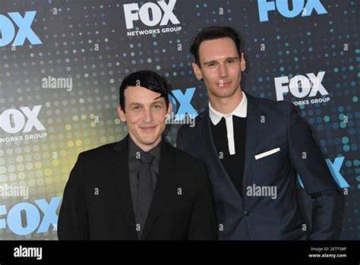 Robin Lord Taylor and Cory Michael Smith in Gotham Season 5