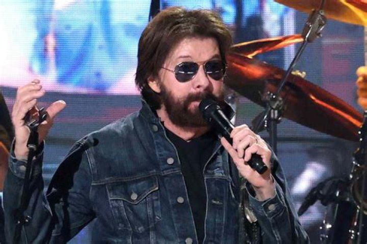 Ronnie Dunn's New Single Features Kix Brooks [LISTEN]