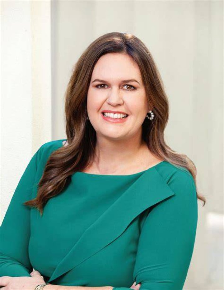 Sarah Huckabee Sanders Bio, Height, Weight, Eye, Makeover, Family