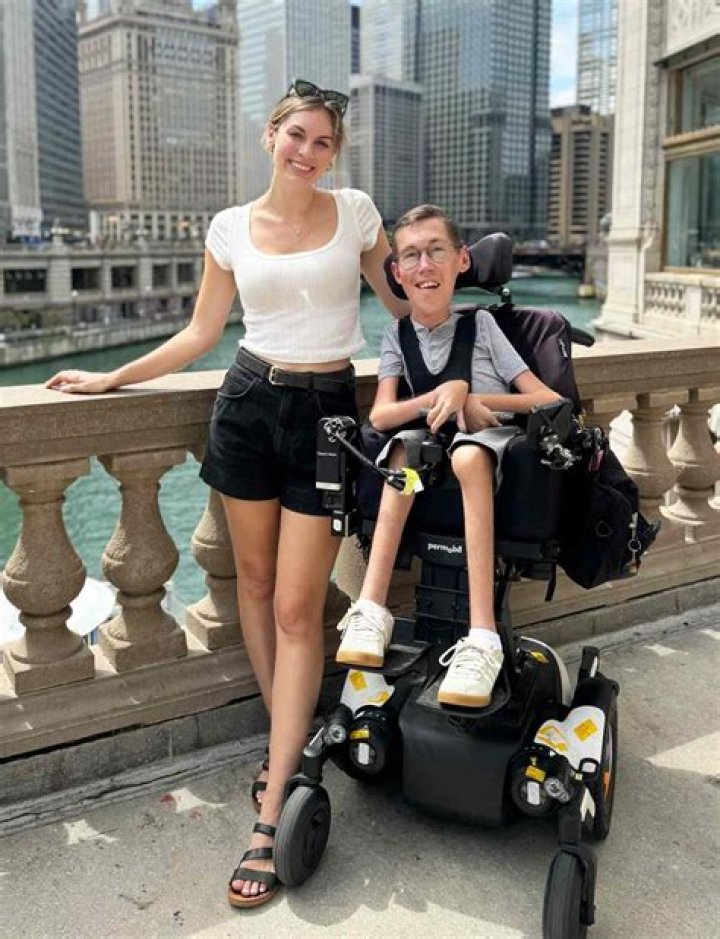 Shane Burcaw's net worth