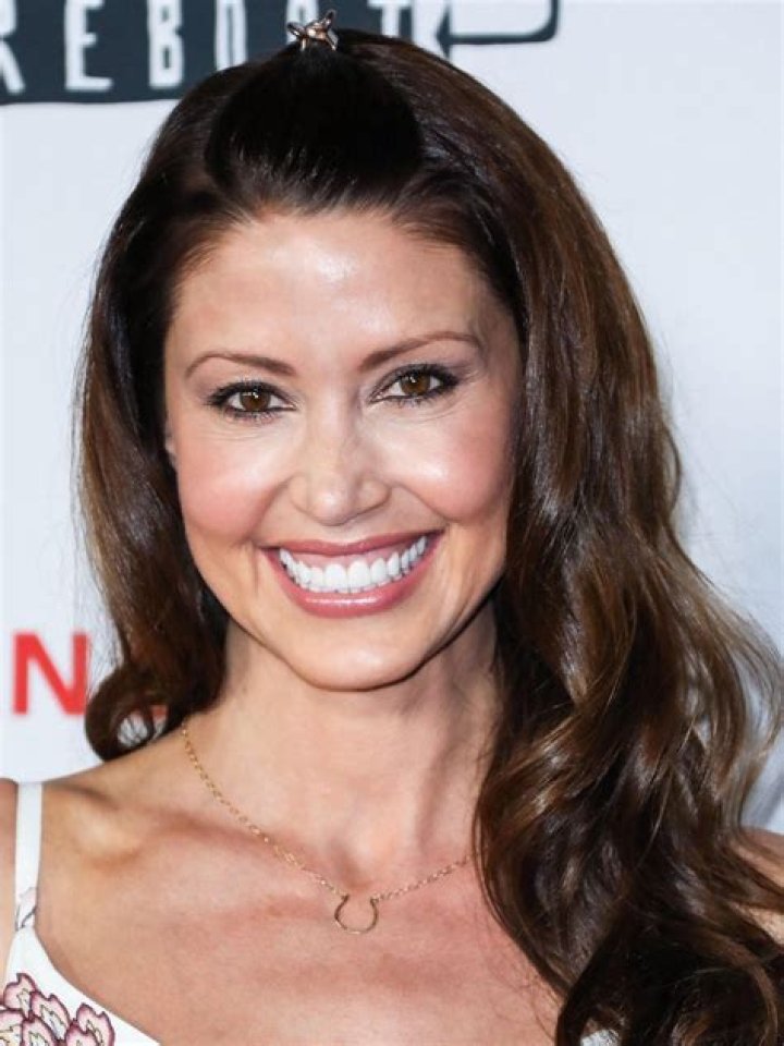 Shannon Elizabeth age