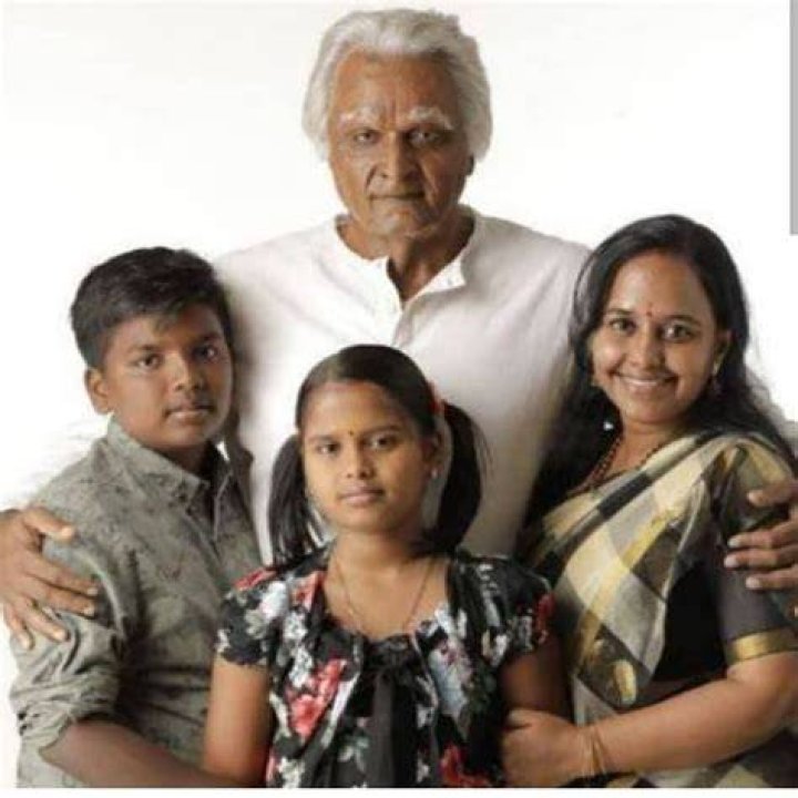 She is Vijay Sethupathi wife in Pushpa 2