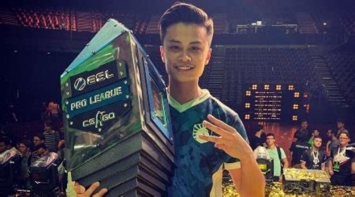 Stewie2k weight
