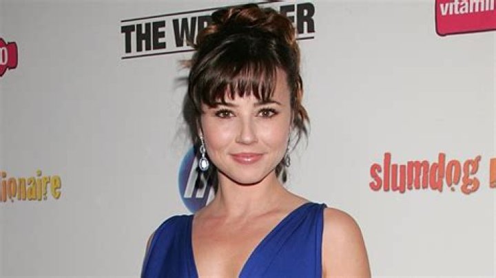 The Stunning Transformation Of Linda Cardellini