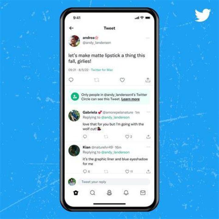 Twitter post questioning the low wages of some waiters and the insult of R5 tips sparks a heated discussion