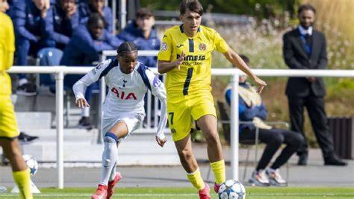 Villarreal, Milan e Tottenham passam &agrave;s oitavas da Liga Europa Folha PE