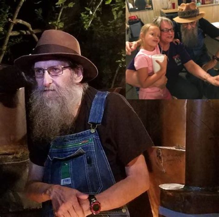 wiki, bio, wife Cindy, family, children, net worth, controversy.