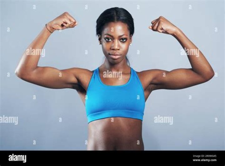 Woman flexes degree at Checkers Woman flexes degree at Checkers