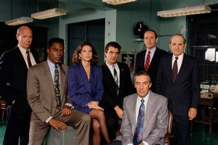 You'll Never Guess The First Actor To Be Cast On Law & Order: SVU