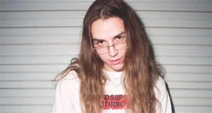 Yung Pinch weight